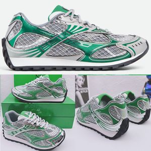 Designer Orbit Sneaker Fashion Runner Sneakers uitgevoerd in lichtgewicht technisch mesh Voorzien van een rubberen buitenzool met grafisch ontwerp Maat 35-46 Met originele doos