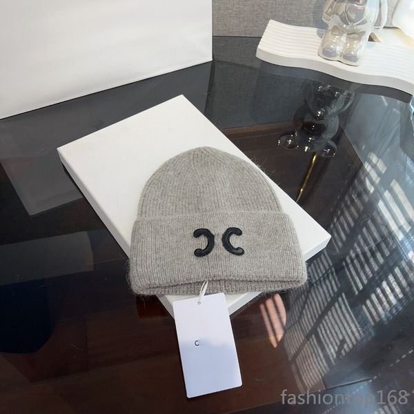 Cappello a tesa morbida casual da esterno di design Cappello a fagiolo caldo autunno / inverno Cappello a righe Berretto Cappello firmato Cappello lavorato a maglia da donna CEL lettera marchio di qualità