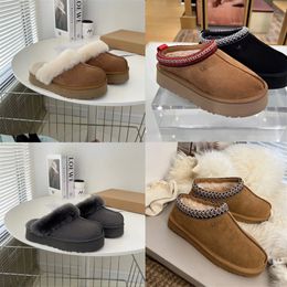 Designer buitenshuis Sneeuwsporten Fluffy Slipper Australia Platform Slippers Ug Scuffs Wol Shoes Sheepskin Bur Real Leather Classic Brand Casual Women Men Sneeuwschoenen