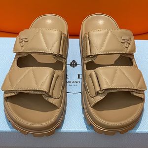 Designer P Brand Dames Casual lederen slippers zachte koe leer bovenste schapenvacht binnenvoering comfortabel inpakken dikke zool platte bodem slippers voor vrouw