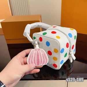 Designer PAINTED DOTS Tas Capucines Handtas Taurillon Leer Dames Zakenaktentas Yayoi Kusama Mode 3D Print Dote Flap Mes217z