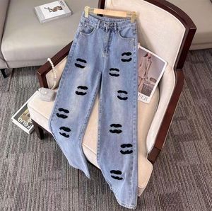 Designerbroeken Damesjeans CC Geborduurde spijkerbroek Slim Fit Jeans Mode Casual Jean-broek met rechte pijpen