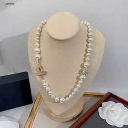 Designer parelkettingen voor vrouwen diamantlogo hanger sieraden hoogwaardige kralen ketting inclusief merkbox cadeau