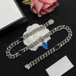 Designer Pendentif Collier Bijoux De Luxe Colliers En Argent pour Femmes Hommes Choker Pendentifs Collier G Perles Chaîne Bracelet Accessoires avec Boîte