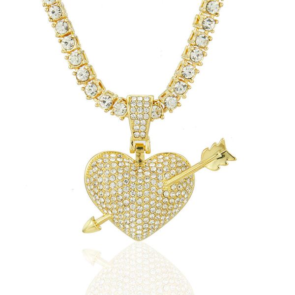 Colliers pendentifs de designer Nouveau petit style populaire un coeur de flèche de flèche pour la mode diamant en forme de diamant