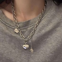 Colliers pendentifs de designer Sweet and Cool Spicy Girl Titanium Steel Not Fading Love Pull Collier Womens T-shirt Décoration Accessoires Hip Hop Chain à la mode