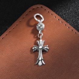 Colliers pendentifs de designer Unisexe Hip Hop Double croix Pendentif Europe et American High Street Niche Pull Collier accessoire