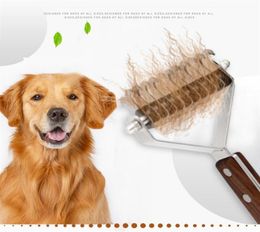 Designer Pet Peigt Dictame Knot Untes Thies Combs Yshaped Disfloating Dog Rake Walnutdog Dehair Dogs318L7891266