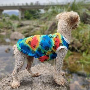 Diseñador Pet Dog Tie verde Teñido Vestible transpirable con camiseta de gato de verano clásica Patrón de logotipo XS-XXL Vest anti flotante