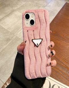 Cajas de teléfonos de diseño moda Furry Furry Wavy Grain P Case para iPhone 14 Pro Max Plus 13 12 11 Luxury Pink Plush Phonecase Shell 52185395