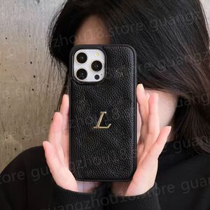 Cas de téléphone design pour iphone Marque de luxe Accessoires de téléphone portable pour femmes avec logo en relief à chaud 26672