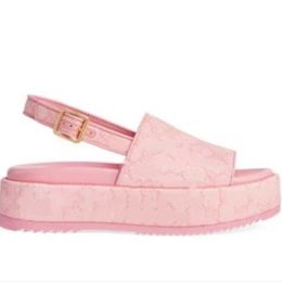 Designer platform sandalen heren dames roze wit beige dikke schoenen lederen bekleding rubberen zool verstelbare enkelband luxe sandaal 10