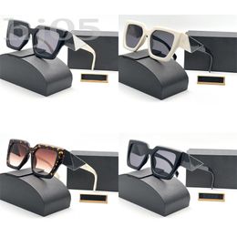 Designer gepolariseerde zonnebrillen Duurzame luxe bril Populaire westerse stijl Gafas de Sol SOL -Street bril Mens nuttige dames mooie PJ062 B23