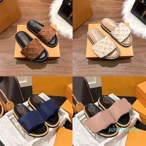 diseñador Pool Pillow Comfort Embossed Mules zapatillas hombre sandalias mujer zapatos cobre beige azul profundo triple negro azul marino Rosa rosa blanco impreso toboganes de playa