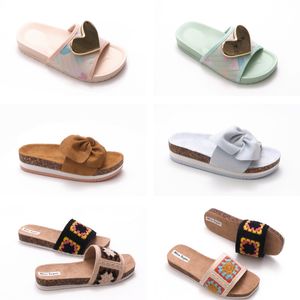 Designer Pool Pillow Slides sandalen koppels pantoffels heren dames sandalen zomer platte schoenen vittonly strandslippers Gemakkelijk te dragen stijl Slides schoenen