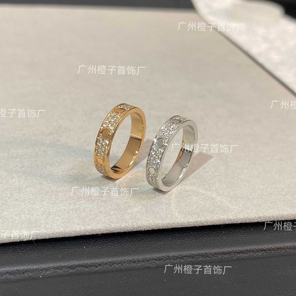 Diseñador popular carter estrecho edición completa anillo estrella de cielo cnc diamante tres hileras pareja de oro rosa de 18k