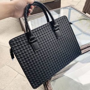 5A Designer Portable koffer Luxury Brand Top Heren lederen single-shoulder tas A4 Magazine mode laptop tas eenvoudige zakelijke handgemaakte geweven tas 2024 nieuw