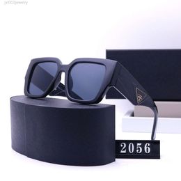 Diseñador Prda Pada Diseñador en el extranjero Nuevas gafas de sol triangulares Ppdda para hombres y mujeres Gafas de sol con foto de calle Gafas de moda de viaje clásicas 2056