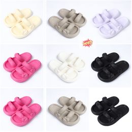 Produit de créateur pour les nouvelles pantoufles d'été femme blanc noir rose bleu doux sandales de plage confortable sandales mode-036 Flats de femmes