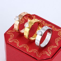 Anillo de propuesta de diseñador anillo de diamantes de gama alta para hombres y mujeres anillo de amor joyería de lujo clásica fiesta accesorios de boda regalos de joyería de Navidad para el día de San Valentín