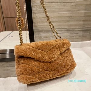 Diseñador- Puffer Shearling Fur Bolsos de lana de cordero Classic Flap Messenger Sobre Gran capacidad Gold Hardware Chain Cross body Hombro 2022