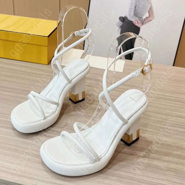 Diseñador Pure Color Super High Sandals de cuero para mujer Black/White/Apricot/Orange Sandal Sandal de tiras Lady Sexy Chunky Heels Open