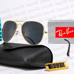 Diseñador Ray 3025 Gafas de sol de lujo Gafas de sol polarizadas para mujeres con lentes negros Gafas de marco de metal