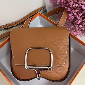 Ontwerper Real Cow Leather Shoulder Bags Girls Classic 2024 Nieuwe billen Luxuremerk Zadel Cross Body Body Small Messenger Bag Portemonches koppeling Palm graan leer 2674