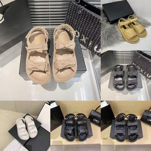 Designer Real Leather Slippers for Man Women Sandals Top Quality Luxury C chaussures Camellia Summer Printemps Grand-père Plateforme de boucle matelassée TIDES 35-40