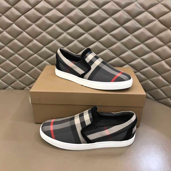 Designer Buurberryyss à rayures Buurberryyss Plaid Sneakers Vintage Tennis Chaussures Classic Striped Casual Shoes Casual Platform Chaussures imprimées Chaussures pour hommes de toile à basse tasse.