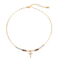 Collier de croix de perle rétro de créateur pour femmes