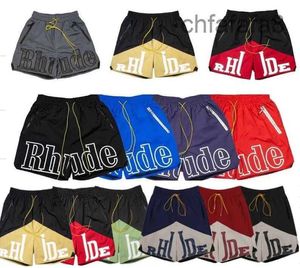 Designer Rhude Hommes Shorts Summer Fashion Beach Hommes Haute Qualité Street Wear Rouge Bleu Noir Violet Gris Pantalon Vert Hommes Lâche Taille Courte S-XL BIXM