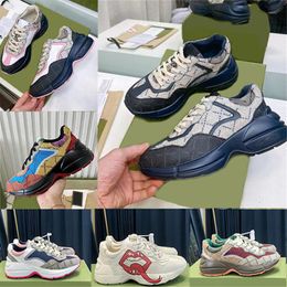 Designer Rhyton Running Shoes Multicolor Sneakers Men Femmes Femme Outdoor Trainers Vintage Chaussures plate-forme Sneaker Snewberry Mouse Bouth Shoe With Keychain