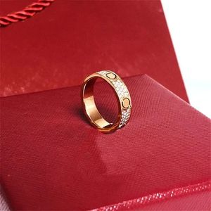 Designer Ring 18k Gouden Trouwring Dames Ronde Liefde Diamanten Ring Cadeau Luxe Mode-sieraden Paar Dagelijkse slijtage Woonaccessoires Feest Verjaardag