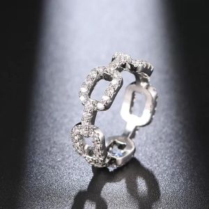 Anneau de concepteur Diamond Stone Band anneaux pour femmes Silver Shining Crystal Ring Party Anniversary Wedding Bijoux avec CZ Bling Finger Ring Gift #