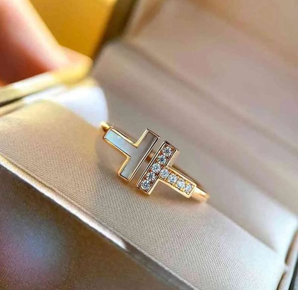 anillo de diseño Anillo doble 925 Serling Silver Plaed Apertura de oro rosa de 18 k con incrustaciones de diamante Medio aniversario de bodas