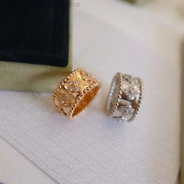 Designerring voor vrouw bestelwagens Cleefs Luxe klaverring Hoge versie V Golden Fan Family Caleidoscoop Ring brede en smalle volledige diamant 18k Rose Gold Flower Diamond