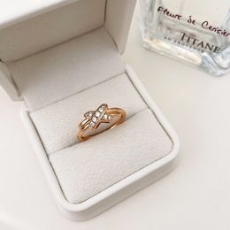 Bague de créateur pour femmes, marque classique, tendance, tendance, or rose, diamant, couple, lettre de fiançailles, cadeau de vacances, bijoux personnalisés, bon