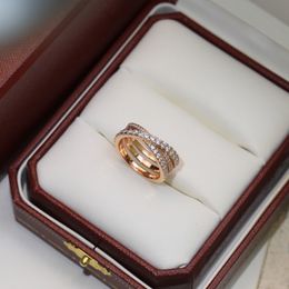 Designerring Volledige diamant titanium stalen zilveren ring mannen en vrouwen roségouden ringen voor geliefden paar sieraden cadeau carti leuk