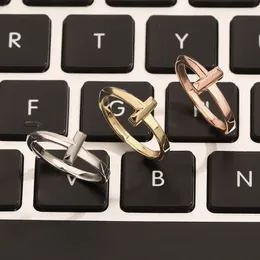 Anello di design anelli d'oro di gioielli moda donna classico lusso T lettera anello festa di nozze regali di natale per la fidanzata