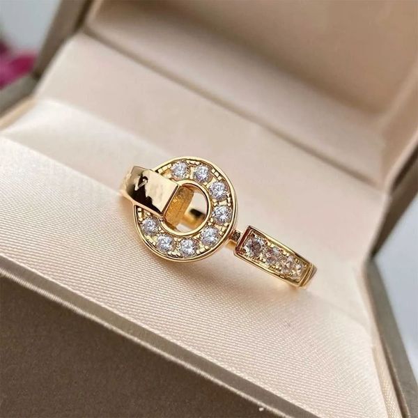 Anillo de diseñador Anillo de nudo de cuerda para mujer Anillos de moda de lujo con diamantes para mujer Joyería clásica Chapado en oro de 18 k Fiesta de rosas