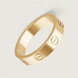 Anillo de diseñador Ove Ring for Woman Ring Luxury Diseñador Joyería Diseño Senedor de 5 mm o 6 mm Anillos de ancho Anillos de tamaño multifatinario Anillos de oro con anillos para mujeres Anillos para hombres