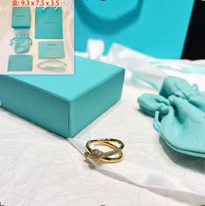 Designer Ring Womens Fluster Ring Fashion Engagement Liefde Reizen Sieraden Hoge kwaliteit koper met doos Luxe trouwring met stempel JZ010