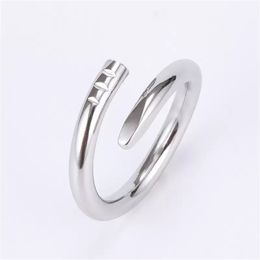 bagues de créateurs bande bague de luxe pour hommes vis à ongles pour femmes belle petite amie bijoux design en acier inoxydable mode classique or rose argent couples bague en diamant