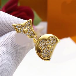 Rings de diseñador Letra clásica Clover Flower Star Crystal Band Band Rings 18k Gold 925 ABIERNA ABIERTA A LA PARTA FIJA FIESS Fashion Jewelry Gift