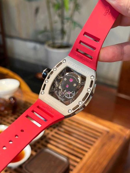 Designer RM052 Real Tourbillon Watch Fantasic Superb Men Wrist Montres U00A Mécanique haut de gamme UHR NTPT All en fibre de carbone Montre Rd Luxe Reloj Hombre