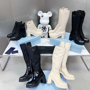 Ontwerper Rois Boots Women Nylon Ankle Boot Militaire geïnspireerde gevechtsschotschakelbare kleine portemonnee luxe dikke hiel boot monolith laarsjes