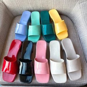 Designer Caoutchouc Talons Hauts sandales Slide Sandal 5.5cm Plate-forme Pantoufle Bonbons Couleurs Été Fond Épais En Plein Air Femmes Plage Diapositives Pantoufles Tongs Y5FB #