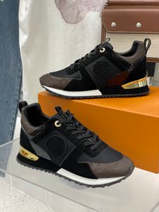 Designer run weg trainers schoenen lage top kalfsleer leer sneaker schoenen vrouwen mannen casual wandelen groothandel schoenen paar run sport EU35-46