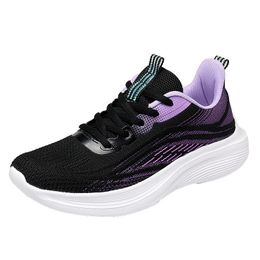 Designer Running Free 2024 Été Expédition pour femmes baskets de mode Blanc Blanc Black Green Mesh Surface-068 Femmes extérieurs Trainers sportifs Sneaker 34 S